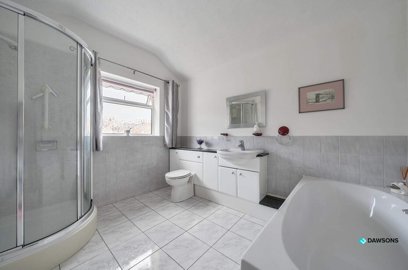 Woodville Road, Mumbles, Swansea, SA3 4AD